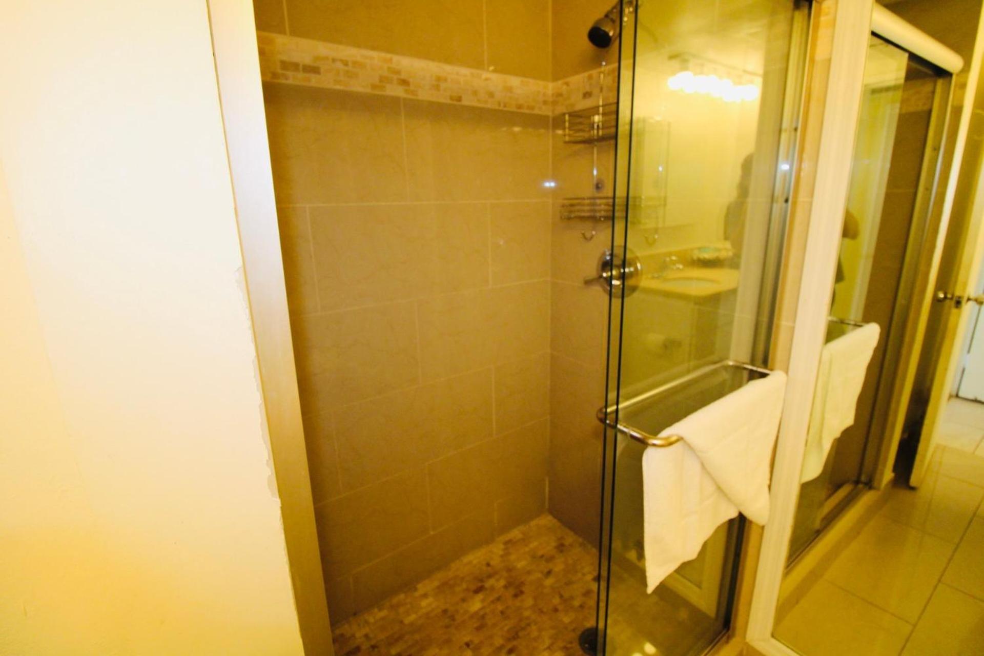 Alexander 1211 Beachfront Condo With Direct Beach Access, 2 Pools, Sauna, Gym Miami Beach Ngoại thất bức ảnh